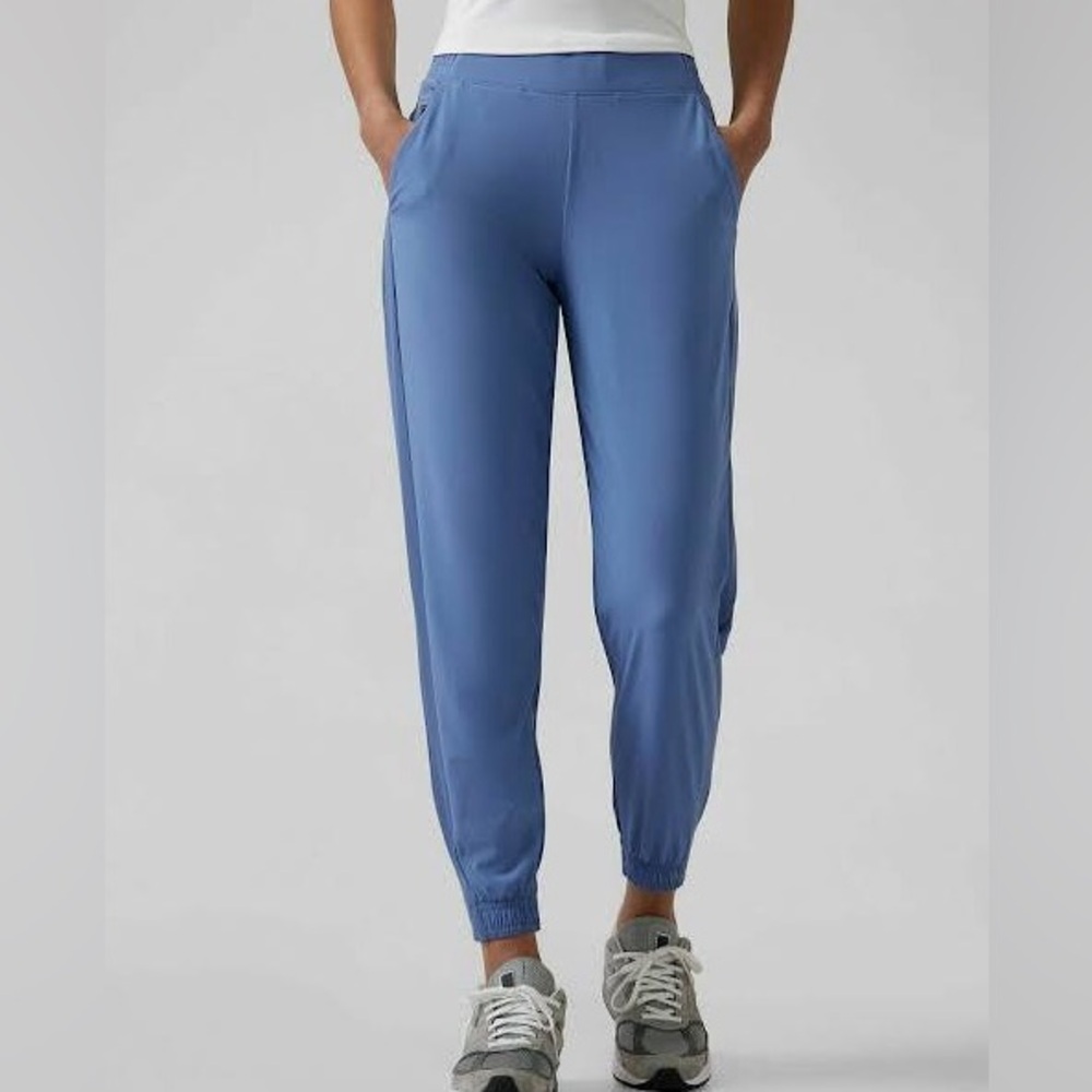 Athleta Brooklyn Jogger | 12 Petite | Cottage Blue Women's Blue Jogger Pants